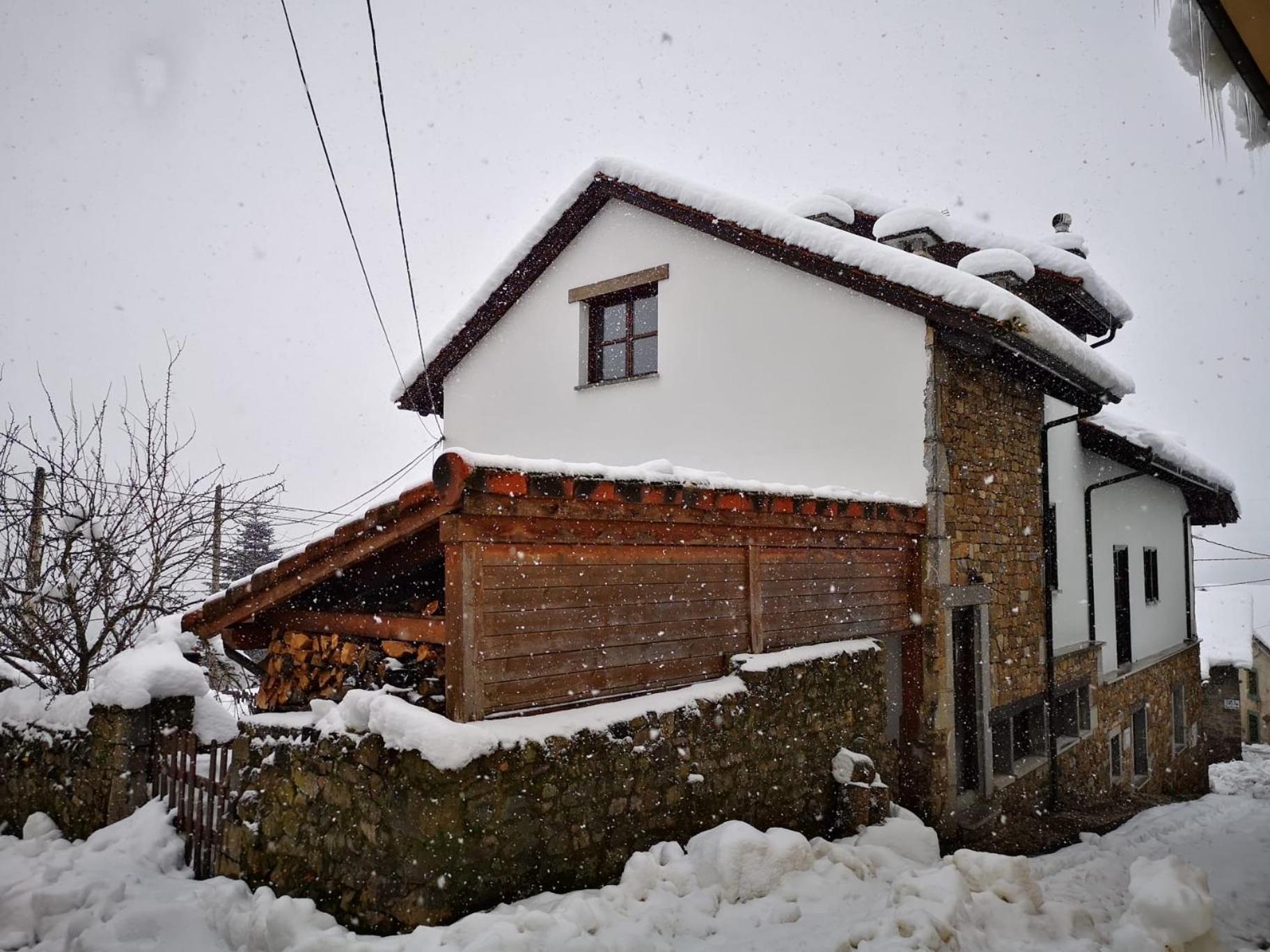 Apartamentos Rurales El Collain De Campiellos المظهر الخارجي الصورة