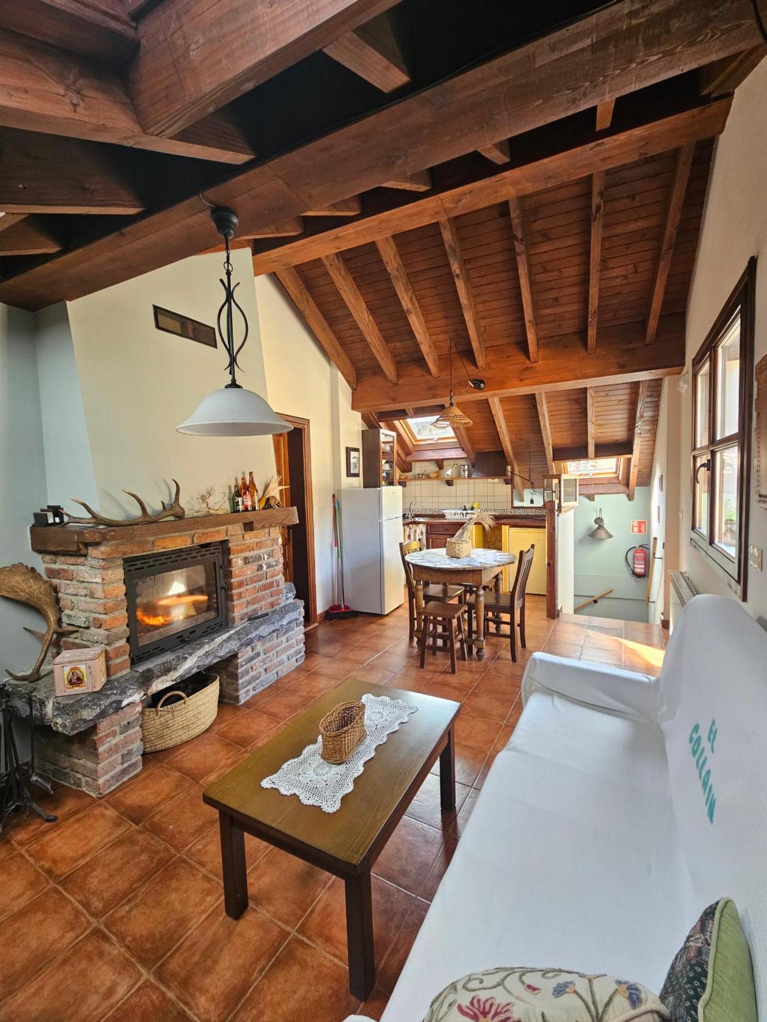 Apartamentos Rurales El Collain De Campiellos الغرفة الصورة